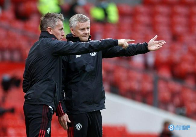 阿盖夏裸体演出